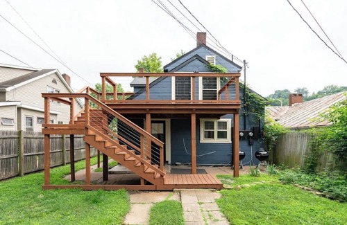 Chillicothe House | PRIME Location - Free Parking - CLEAN - Top Rated