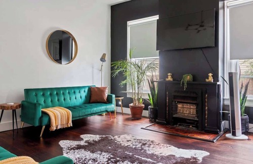 Chillicothe House | PRIME Location - Free Parking - CLEAN - Top Rated