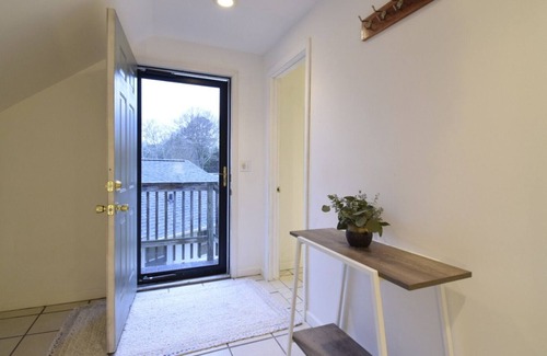 Wade Hampton Apartment | Private 1-bedroom studio apartment