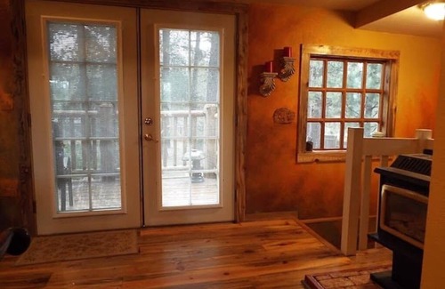 Sunriver Cabin | Private cabin on the river - 1 Bedroom