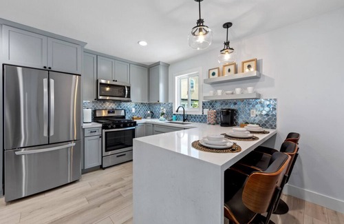 Huntington Beach Cottage | Private Guesthouse In The Heart Of Surf City HB! Steps to Beach, Pier, & Main St