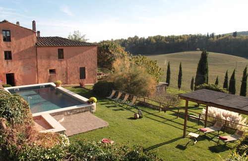 Simignano Villa | Private Villa with WIFI, A/C, hot tub, private pool, TV, patio, panoramic view, close to Siena
