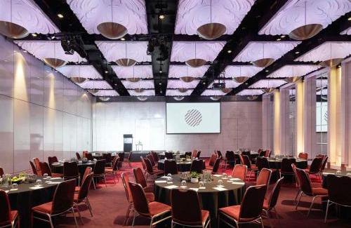East Melbourne Hotel | Pullman Melbourne On the Park