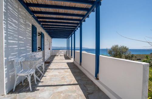 Logaras House | Punda Beach Seaside Retreat