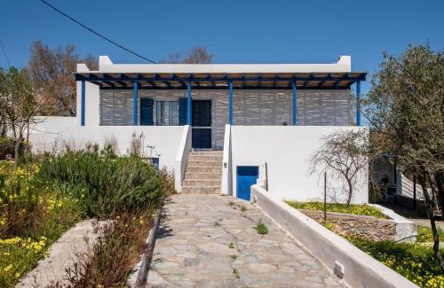 Logaras House | Punda Beach Seaside Retreat