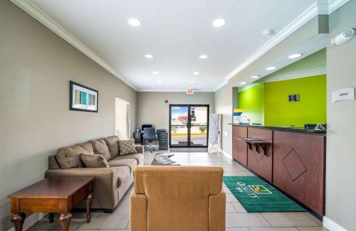 Cullman Hotel | Quality Inn Cullman I-65 Exit 310