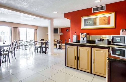 Downtown Tucson Hotel | Quality Inn Tucson Downtown near Convention Center
