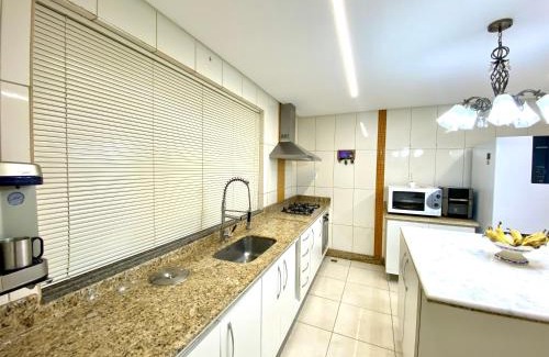 Conselheiro Lafaiete House | Quarto para locação em apartamento