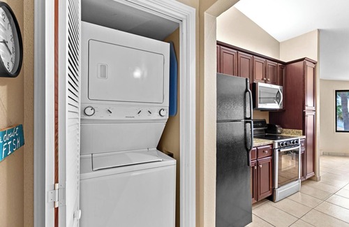 South Padre Island Condo | Quiet Bayfront Condo w/Boat Slips & Fishing Pier!