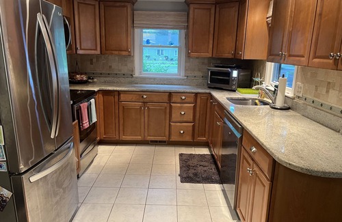 Marstons Mills House | Quiet home in quiet neighborhood on Cape Cod!