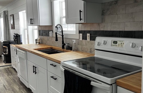 Coldwater House | Quiet Seclusion On Lake Lavine, near Pokagon State Park and golf courses