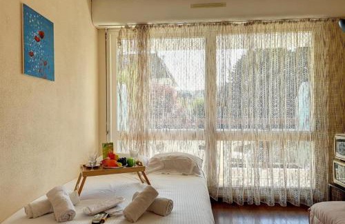 Houlgate Apartment | Quiet studio with balcony near the beach