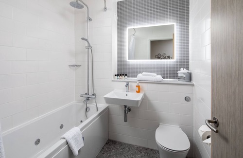 Coventry Hotel | Radcliffe - Warwick Conferences