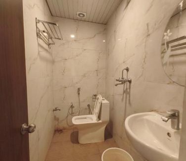 Ayodhya Hotel | Raja Palace