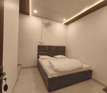 Ayodhya Hotel | Raja Palace