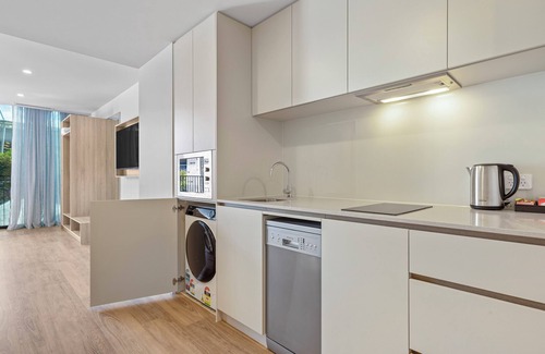 Kangaroo Point Apartment | Rambla @ Story House