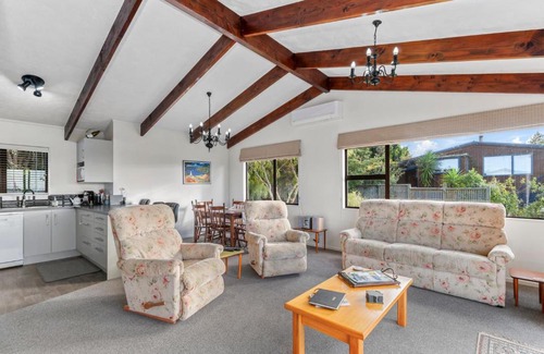 Motuoapa House | Rangimoana Rest - Motuoapa Holiday Home