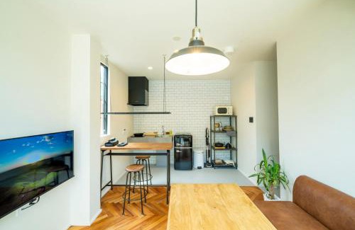 Iida Hotel | raw