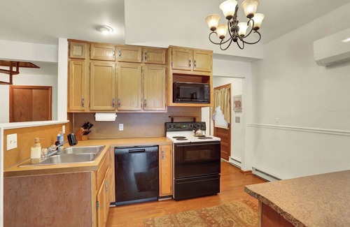 Huntingdon Cabin | Raystown Retreat- Snyders Run, Aunt Susie's