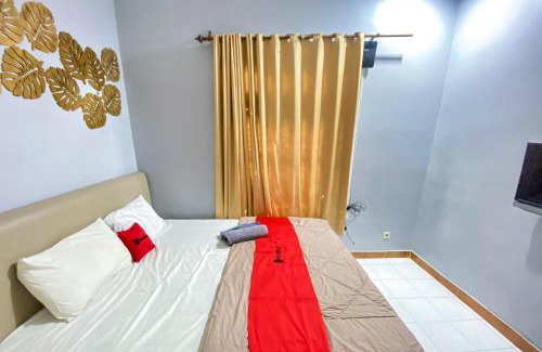 Cipanas Hotel | RedDoorz Near Taman Bunga Nusantara 2