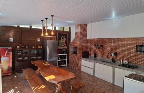 Guaratuba House | Refúgio Natural com Praia Paradisíaca a 300m