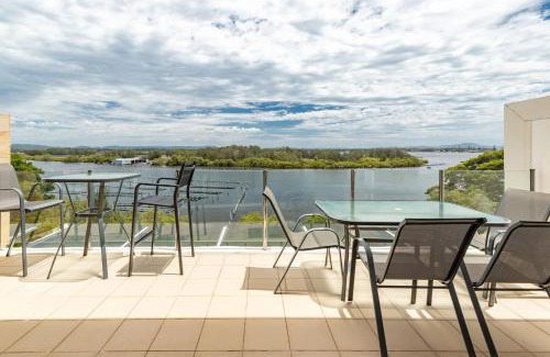 Forster Apartment | Regatta 23