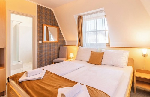 Halaszi House | Regia Panzió és Étterem