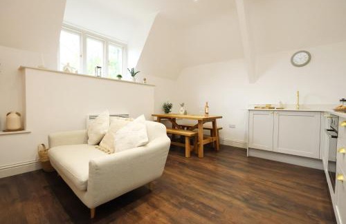 Pontcanna Apartment | Relax in Pontcanna 1BR with Parking