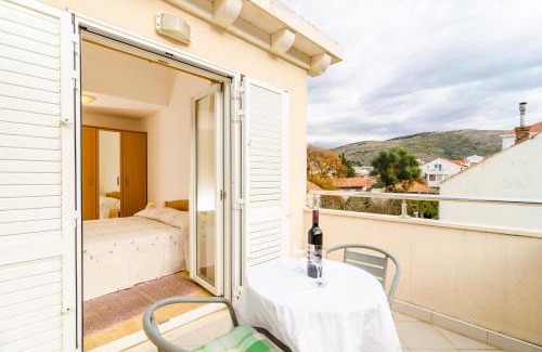 Lapad Apartment | Relaxing duplex Apartment A3, close to the Sunset Beach near Dubrovnik, 2-4