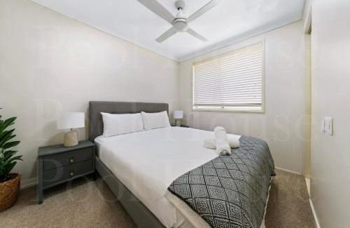 Mount Annan House | Relaxing Poolside House Escape3B