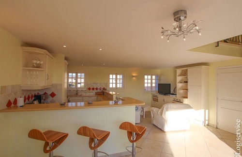 Port Grimaud Apartment | Renovated 2 bedrooms flat et 14 m mooring