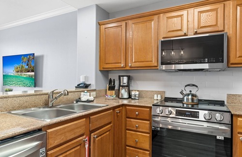 Florida Central Atlantic Coast Resort | Renovated Condo 2mi from Disney Lake