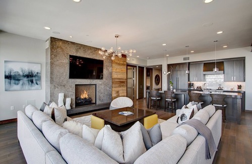 Deer Valley Apartment | Resort Three Bedroom Suite 3 Apartment Hotel by RedAwning