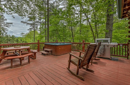 Blue Ridge Cabin | Retreatwood Mac by Escape to Blue Ridge
