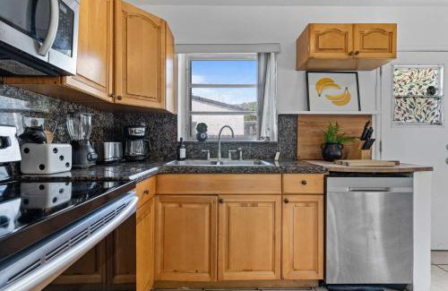 Buena Vista House | Retro Rewind - Location parking and all the vibes