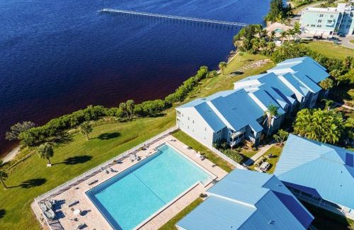 Port Charlotte Apartment | Riverfront Condo w Water Views-Heated Pool