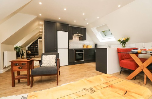 Camborne Cottage | Robin's Nest at The Shire Inn