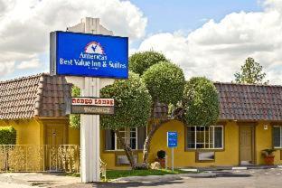 Clovis Hotel | Rodeo Lodge