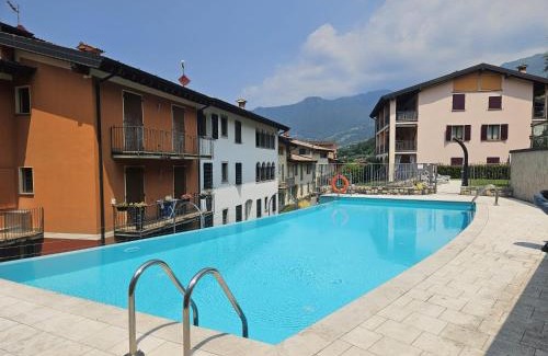 Sulzano Apartment | ROMANTIC LAKE VIEW HOUSE