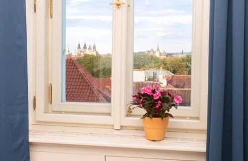 Mala Strana Apartment | Romantic loft apartment near the Charles Bridge
