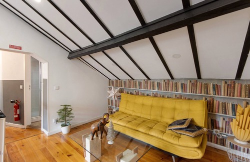 Campanha Apartment | Room 'Duplo I' with Shared Garden and Wi-Fi