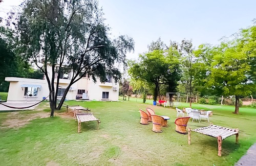 Gurugram Villa | Roomshala 131 Willow Woods Farmhouse