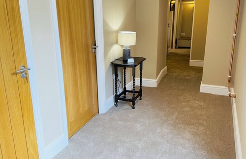 Fivelanes Apartment | Rough Tor - Rising Sun Inn