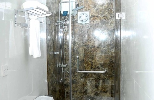Oshodi-Isolo Hotel | Royal Crest hotel and suite