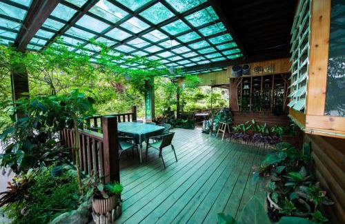 Rueili Village House | Rui Li Yinxiang Qu Homestay