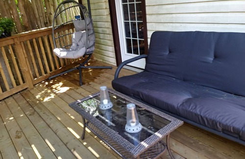 Thomasburg Apartment | Rural Country Setting- Rustic and Charming Log Guest Suite