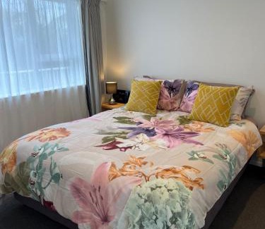 Russell Apartment | Russell Apartment - Unit 1