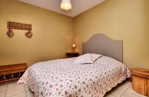 Ennal House | Rustic holiday home in Halleux