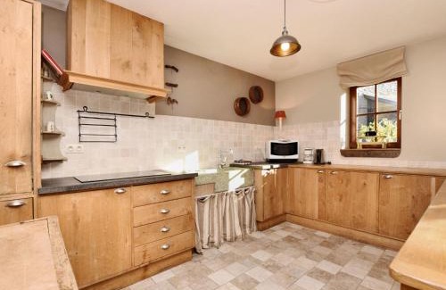 Ennal House | Rustic holiday home in Halleux
