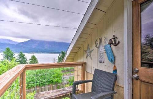 Stevenson Apartment | Rustic Stevenson Hideaway with View on the Gorge!